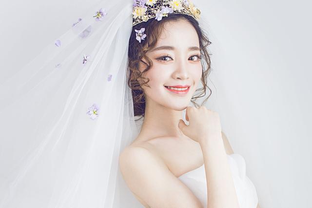 上門化妝多少錢一次_上門化妝一般多少錢_化妝上門錢一般多少