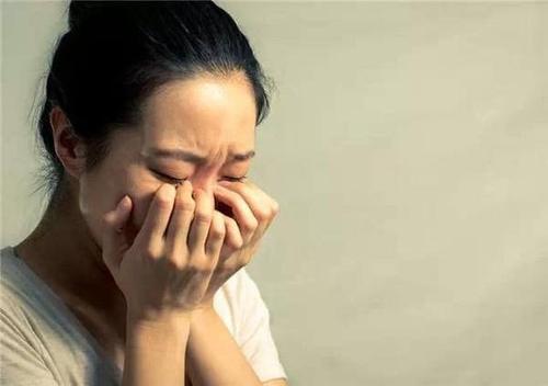 懷孕期間，老公連50塊錢都不愿意給，女人該何去何從？