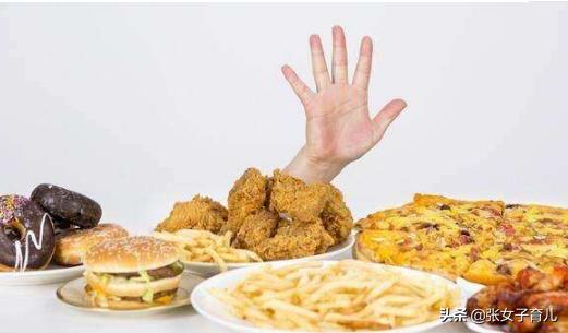 哺乳期吃的東西寶寶能吸收嗎_哺乳期間寶媽不能吃什么東西_喂奶可以吃東西嗎